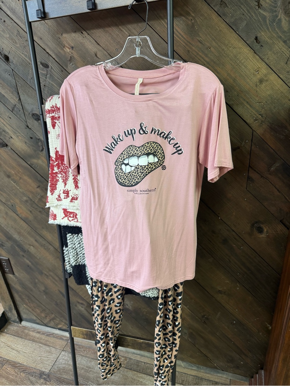 Simply Southern Pink Graphic 'Wake Up & Makeup' Lounge Tee